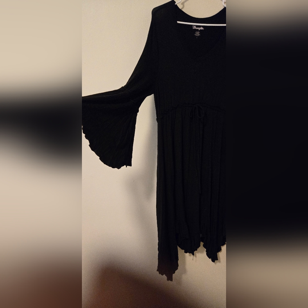 💥💥Black Flowy Dress - Picture 2 of 4